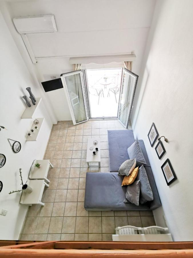 Haris Apartments Koukounaries ภายนอก รูปภาพ